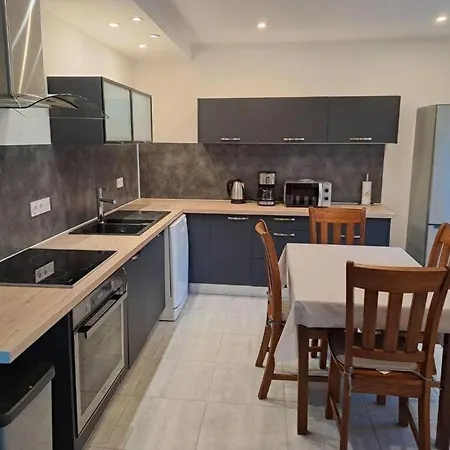 Les Pareurs * La Ferte-Mace